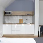 Jantarnia ホームステイ ヤンタル